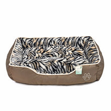 Load image into Gallery viewer, Luxury Zebra Pattern Foldable Cat Nest